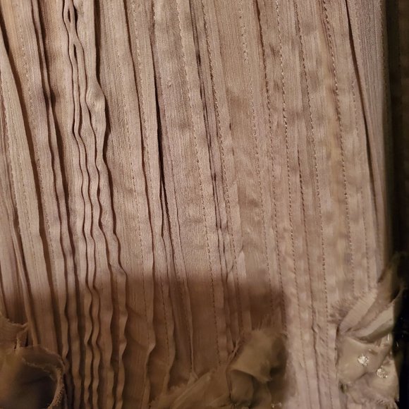 Designer evening dress (Tadashi Shoji) in Taupe , pleated with floral appliques - Picture 3 of 8